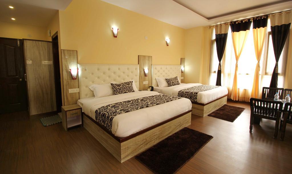 The Grand Welcome Hotel Simlá Szoba fotó